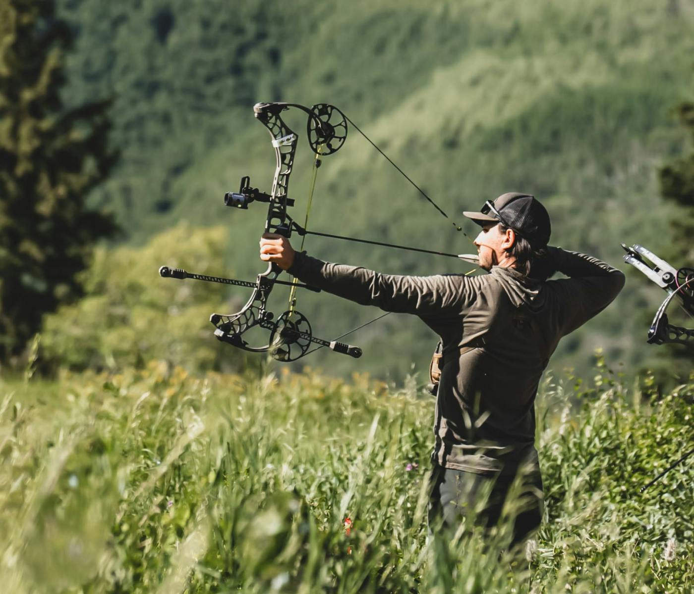 Chris Bee shooting his Mathews Phase 4 at Total Archery Challenege | SITKA Gear